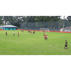 Jogos Escolares em Balsa Nova: competição municipal aquece o Estádio Alexandre Ianik